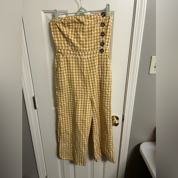 Lulu’s Yellow & White Strapless Gingham Jumpsuit Size Small - Picture 2 of 6